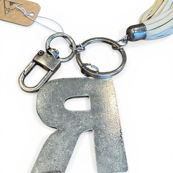 Initial 'R' Cowhide Tassel Keychain - Picture 4 of 5